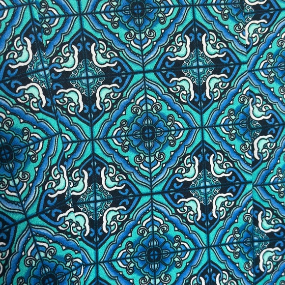 XS peplum pattern top - Picture 11 of 14